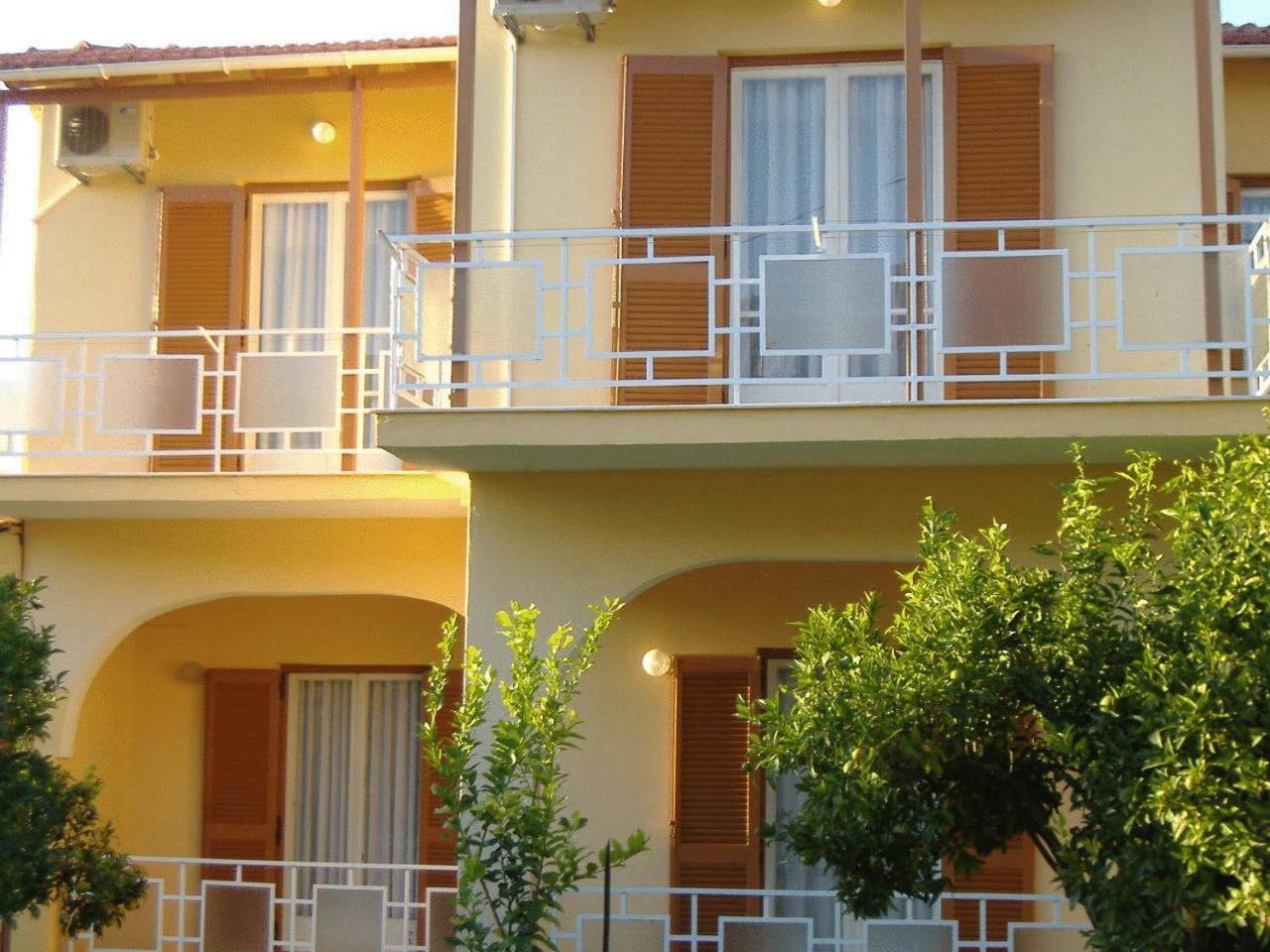 קאבוס Rantos Apartments מראה חיצוני תמונה